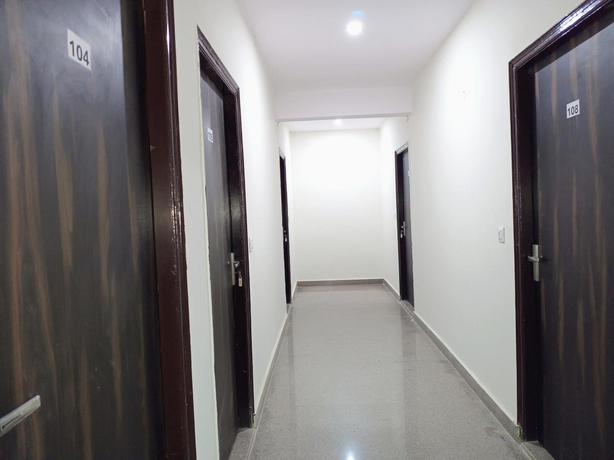 Hotel Krishna Tower Delhi  Exterior foto