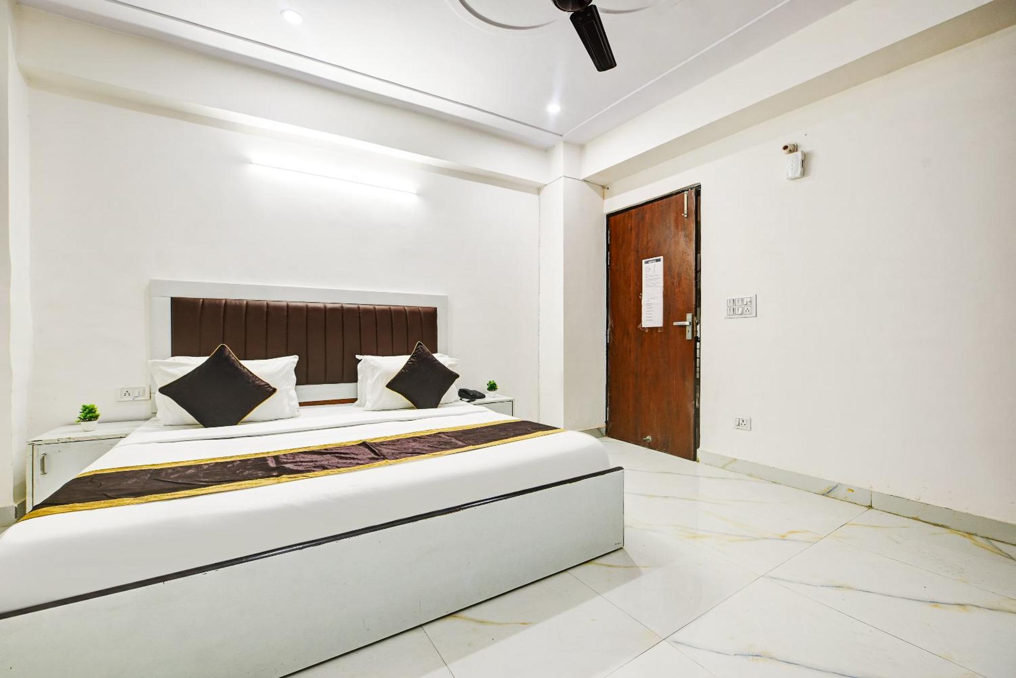 Hotel Krishna Tower Delhi  Exterior foto