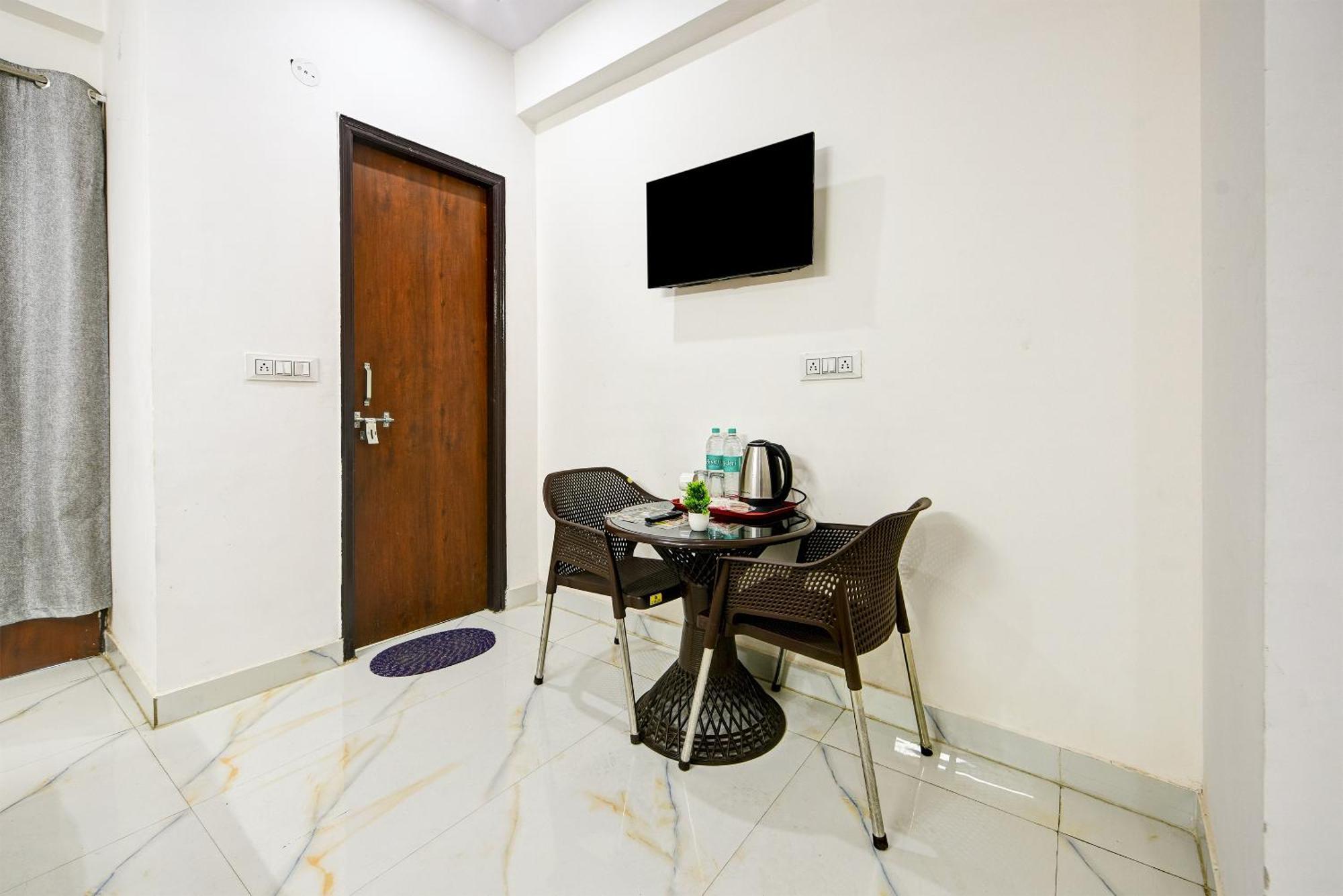 Hotel Krishna Tower Delhi  Exterior foto