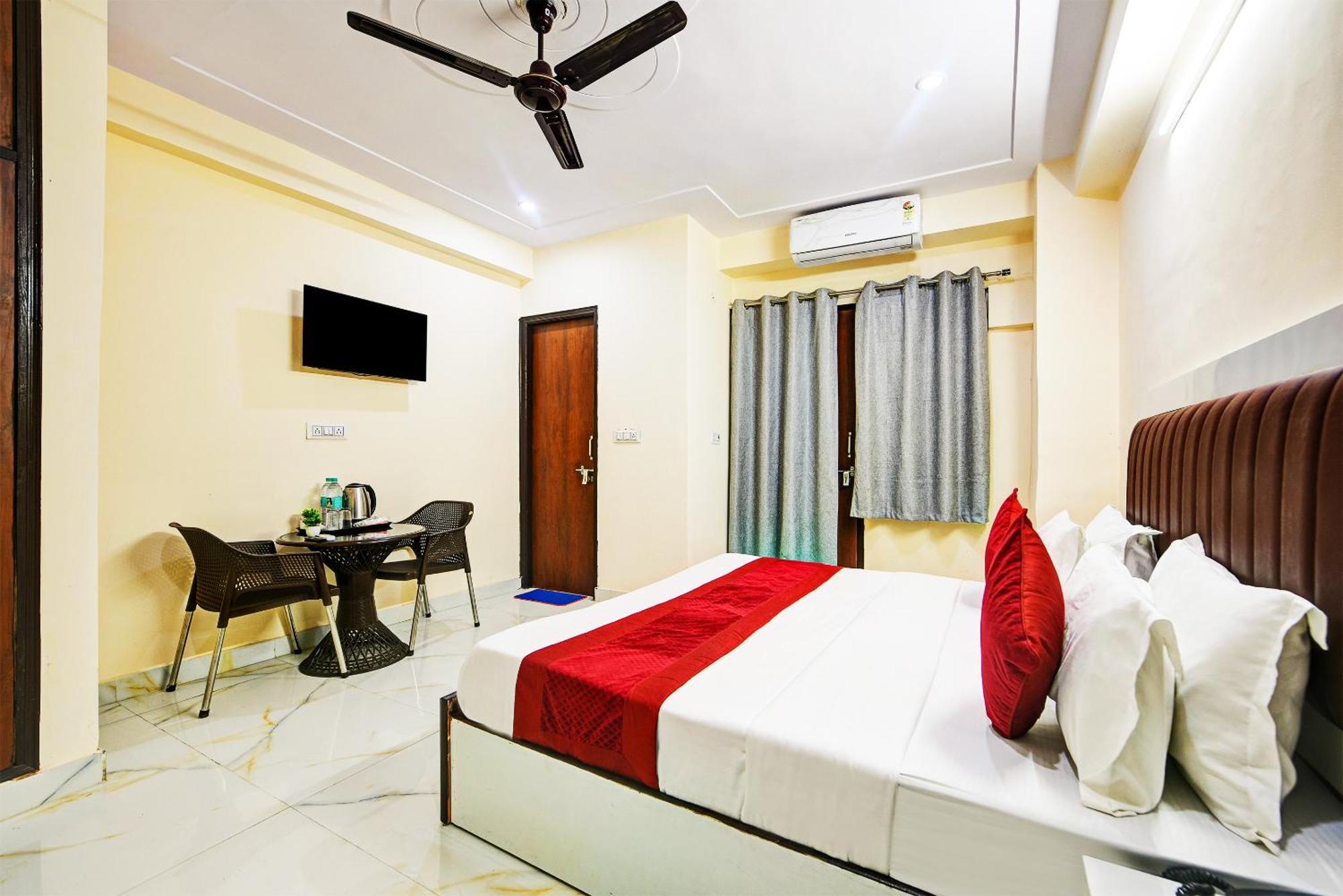 Hotel Krishna Tower Delhi  Exterior foto
