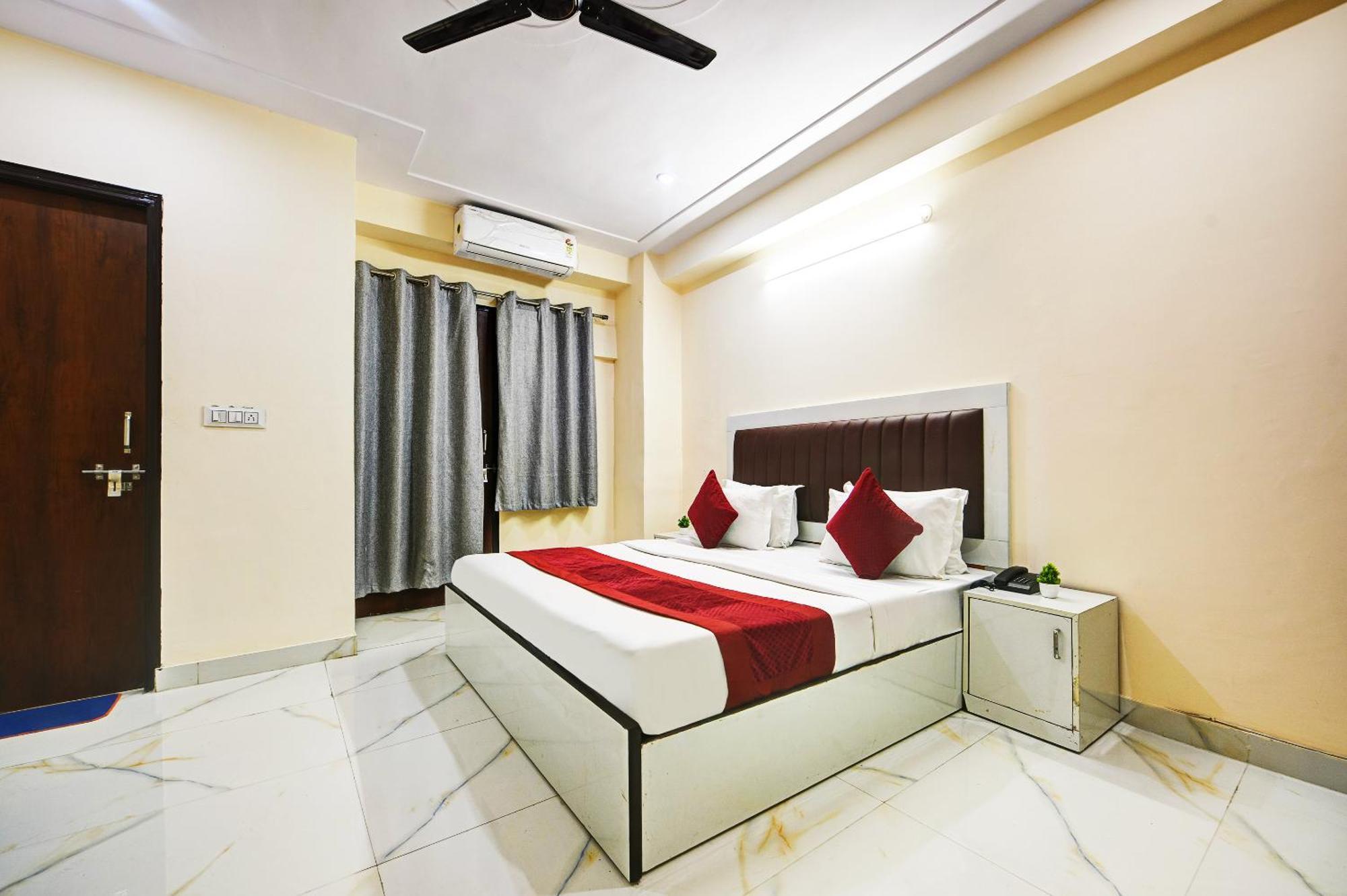 Hotel Krishna Tower Delhi  Exterior foto